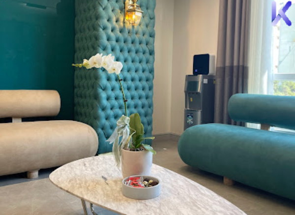 بهترین دندانپزشکان تهران 3 دکتر صادق آقاجری